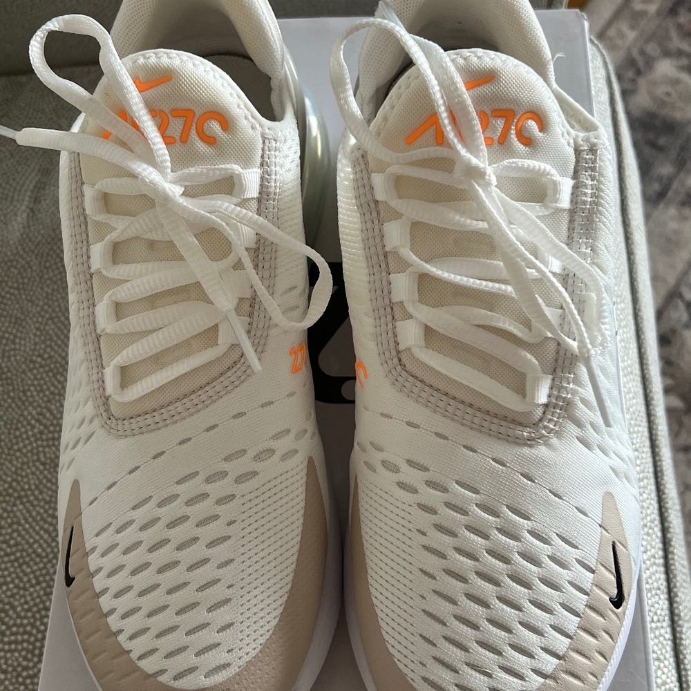 Wmns Air Max 270 'White Desert Sand